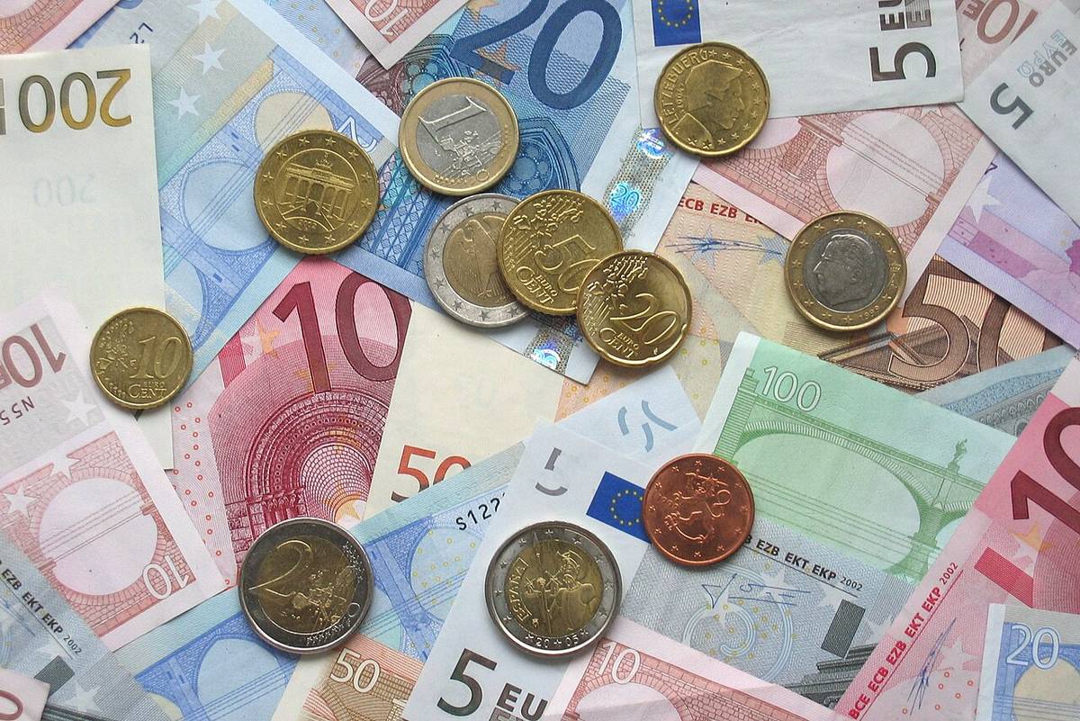Euromynter og eurosedler